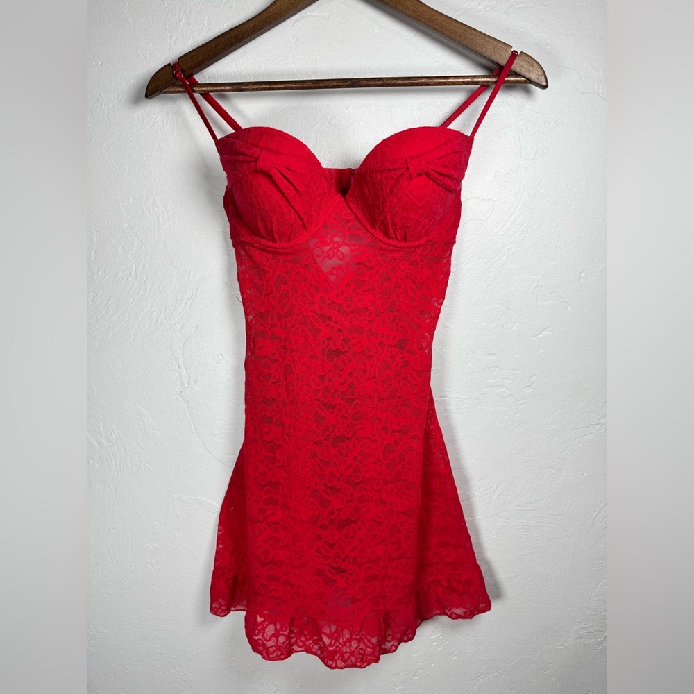Victoria's Secret The Lacie Vibrant Red Lace‎ Slip Dress Size Medium